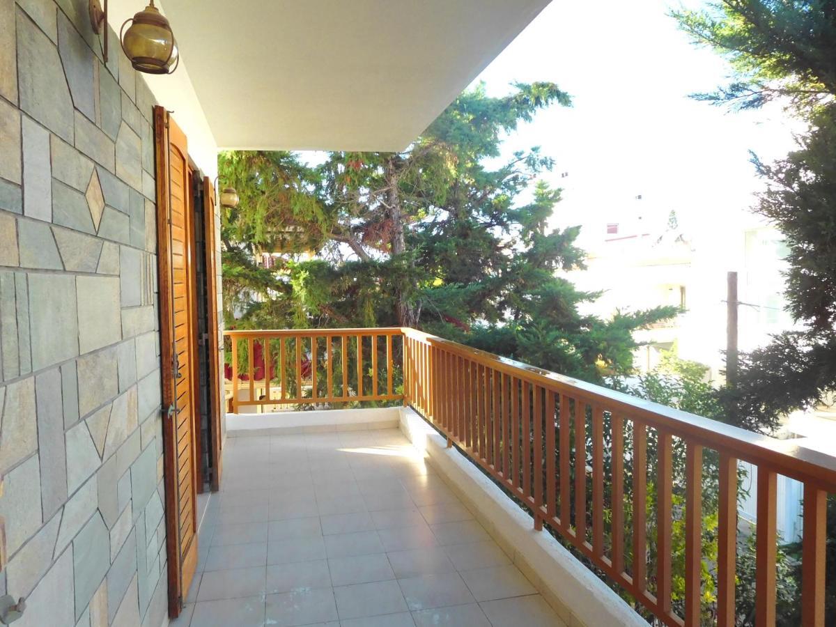 Kavouri Beach House Just 6 Minutes Walk To Kavouri Beach Villa Atene Esterno foto